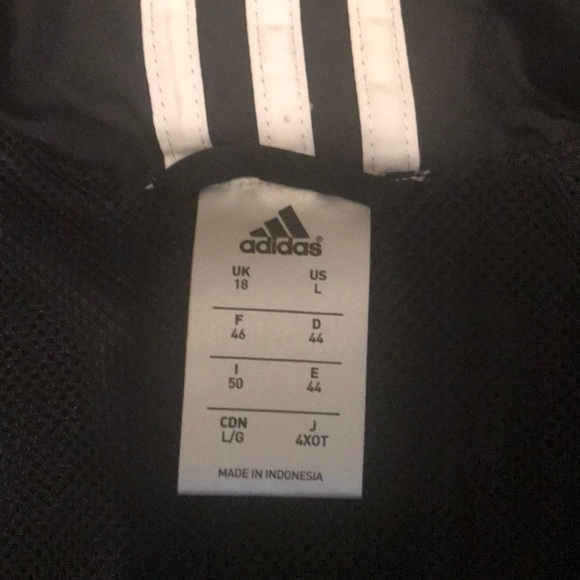 Adidas win breaker never worn - Picture 2 of 4